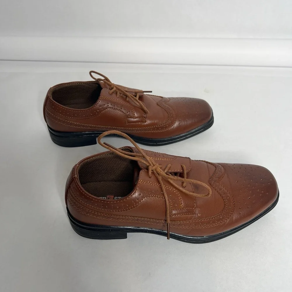 Deer Stags Boys Dress Shoes 5.5Y 5.5 Brown Lace Up Wingtips Formal Wedding